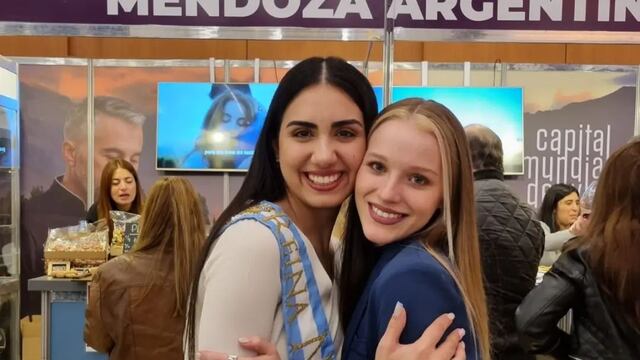 Natasha y Giuliana piden justicia por Agostina Trigo.