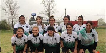 Venus sigue puntero en el fútbol femenino puntaltense.