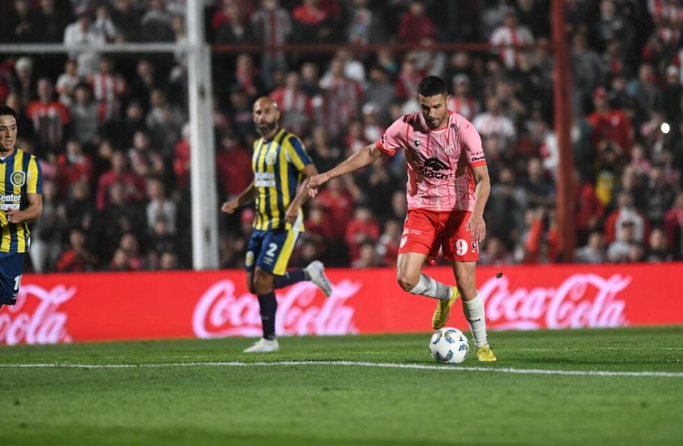 Videos: Las increíbles jugadas que tuvo Instituto y que pegaron en los palos contra Rosario Central