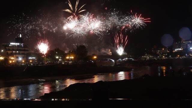 Show de luces en Villa Carlos Paz.