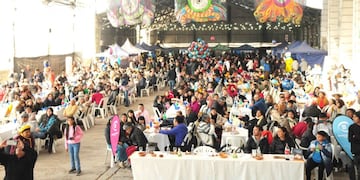 El 16.to Festival de la Empanada Jujeña se desarrolló en un marco multitudinario, con una gran cantidad de turistas que llegó de las distintas latitudes del país.