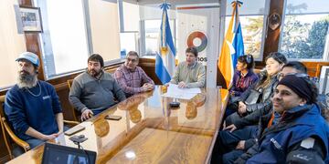 Rubrican un convenio para proveer de energía a más de 130 familias de Ushuaia