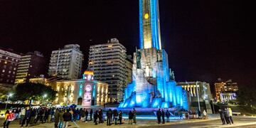 El Monumento ahora cuenta con una iluminación especial que puede verse desde el centro de Rosario