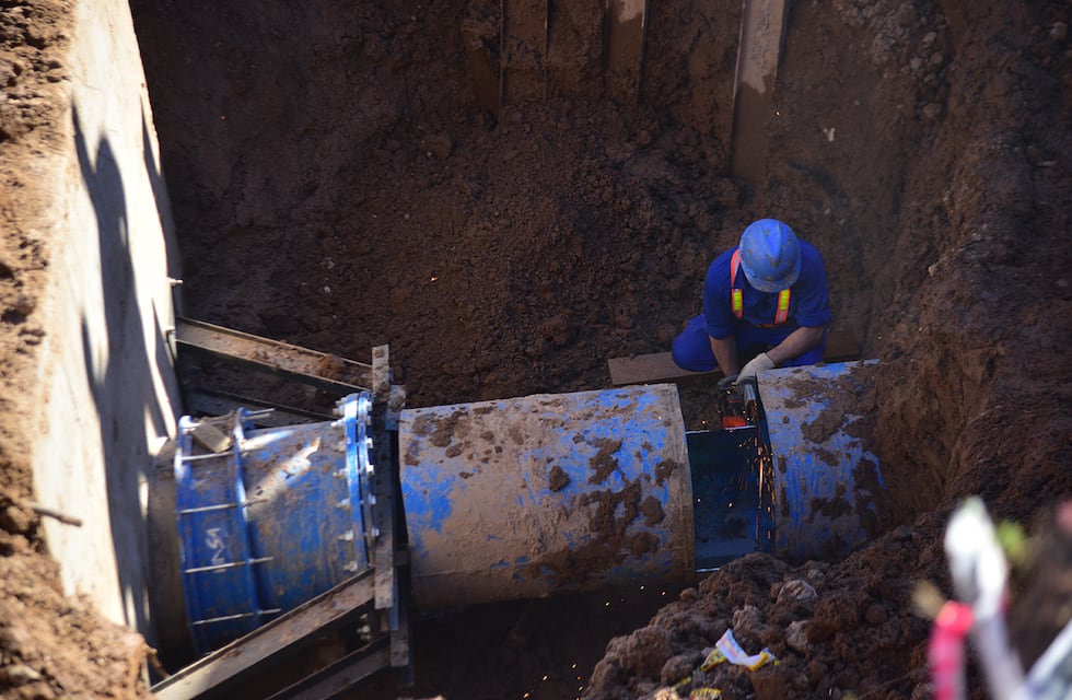 Rige un corte de tránsito en Córdoba por obras de Aguas Cordobesas: los colectivos afectados