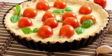 Tarta de atún y tomates cherry. (Imagen ilustrativa)