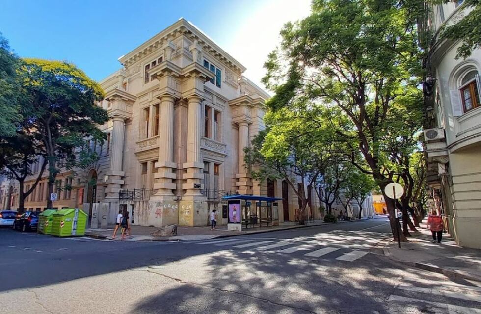 Feriado provincial en Rosario: no hay clases y se restringe actividad pública