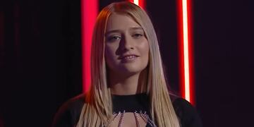 Wayra Iglesias, la hija del bajista de La Renga, cantó una canción de Lali pero nadie volteó.