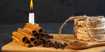 Qué es, cómo se hace y por qué deberías el ritual de la canela.