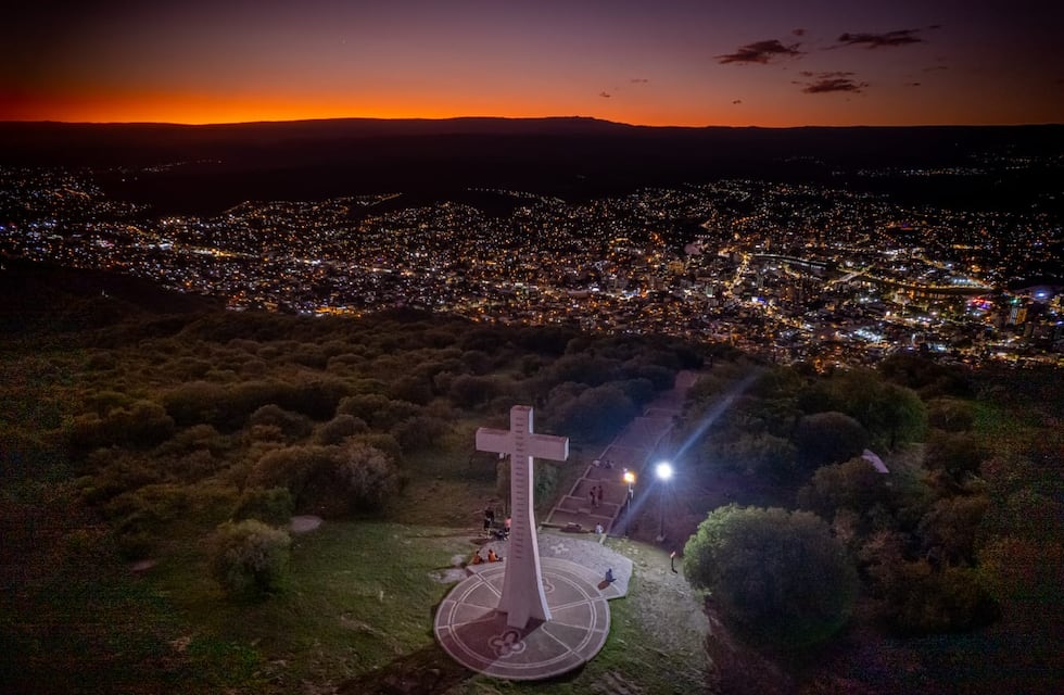 Cerro La Cruz: un recorrido mágico en la naturaleza de Carlos Paz