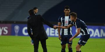 Alexander Medina pondrá lo mejor disponible para cerrar dignamente la participación en la Sudamericana (José Hernández)