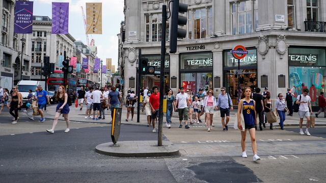 Inglaterra levantó todas las restricciones de la pandemia a pesar de un aumento en los contagios