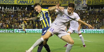 El último cruce terminó con triunfo auriazul en el Gigante de Arroyito.