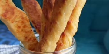 Cómo hacer los grisines de queso.