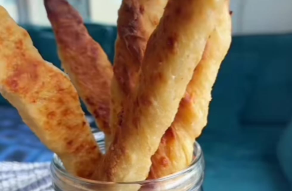 No los comprarás más en la pandería: la receta de los grisines de queso más crujientes y sabrosos