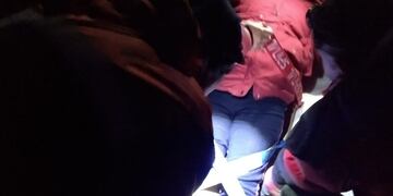 La mujer fue rescatada y trasladada al Hospital de Uspallata en donde se la trató por tener fracturada la tibia y el peroné de la pierna derecha. Gentileza
