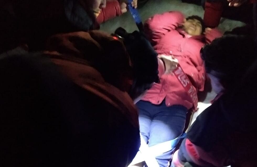 Rescataron a una mujer que se fracturó una pierna en Las Cuevas