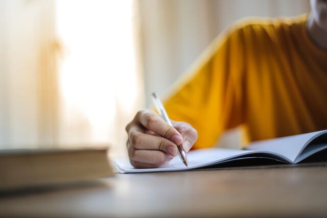 Las clases de apoyo vuelven a funcionar con presencialidad y en forma progresiva se harán extensivos a diferentes barrios de la ciudad para que los estudiantes que requieran fortalecimiento pedagógico.