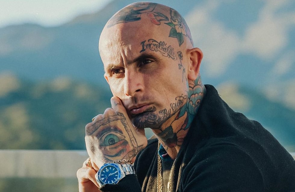 La dura historia de vida de Emanuel Noir, cantante de Ke Personajes, y su lucha contra las adicciones