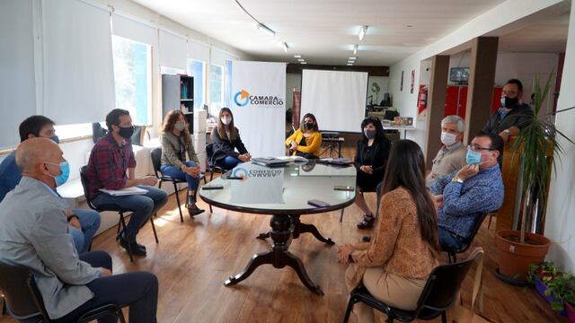 Incentivan el acceso de los comerciantes 
a los programas de asistencia económica que brinda la provincia de Santa Cruz.