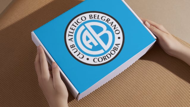 Enseñó la caja navideña de Belgrano y se volvió viral.
