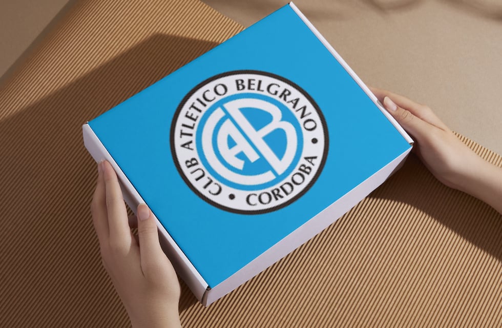 Mostró la caja navideña de Belgrano y se volvió viral en las redes sociales