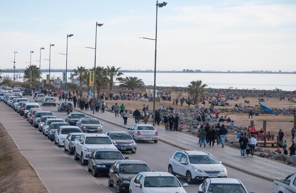 Fin de semana largo: Miramar de Ansenuza fue uno de los destinos más elegido por los turistas