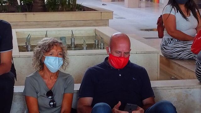 En un ambiente hostíl generado por el gobierno provincial, llegan Waldo Wolf y Mónica Frade