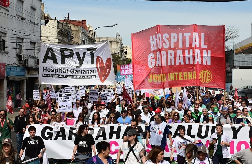 Cuánto gana un médico becario del Garrahan y cómo es su contrato