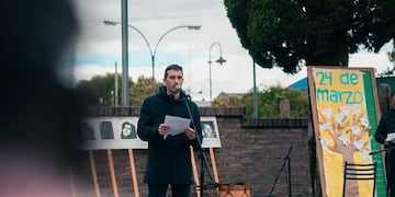 En la Plaza de las Manos recordaron a los desaparecidos en Pérez