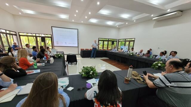 Se realizó el 22 Encuentro de Municipios Turísticos en Puerto Iguazú con representantes de 60 municipios