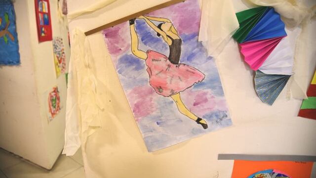 La exposición de arte es el resultado final de el taller de arte para niños "Lápiz, Papel y Tijera".