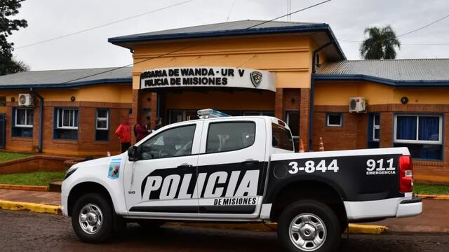 Fachada de la comisaría de Wanda