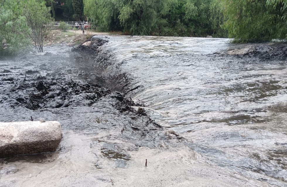 Incendios en Córdoba: las lluvias arrastraron las cenizas en Capilla del Monte y Anisacate