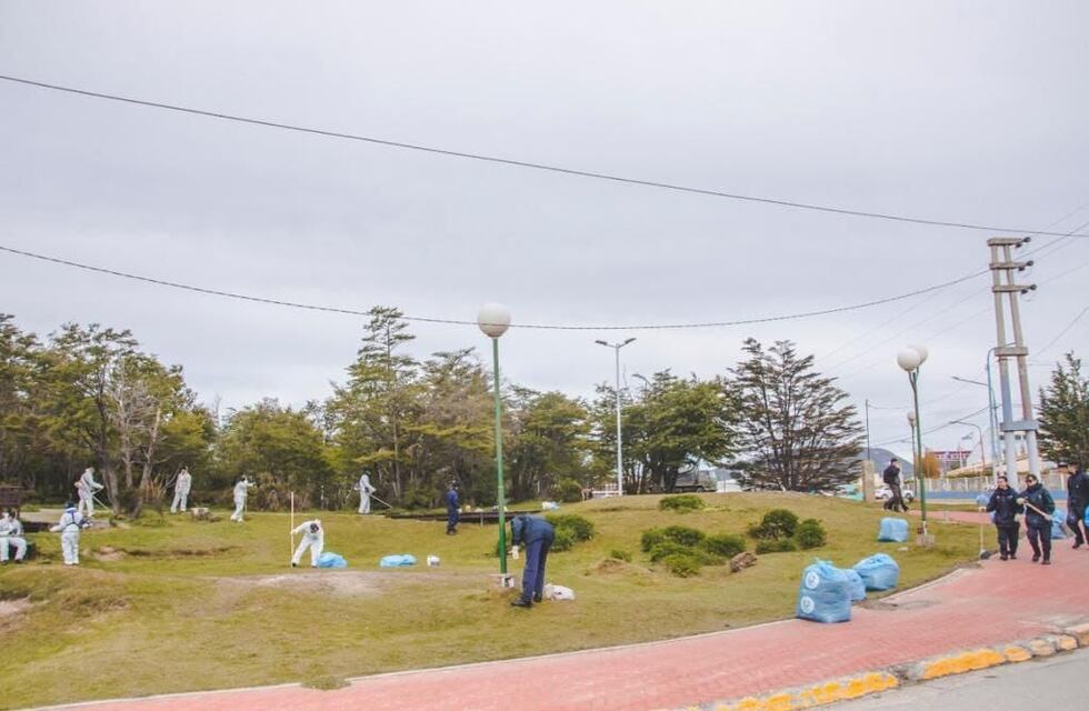La Municipalidad y la Armada comenzaron jornadas para embellecer Ushuaia