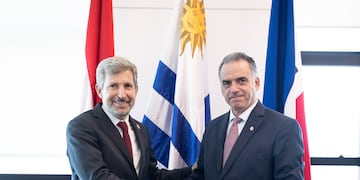 Frigerio se reunió con el presidente de Uruguay por la instalación de una planta de hidrógeno frente a Colón