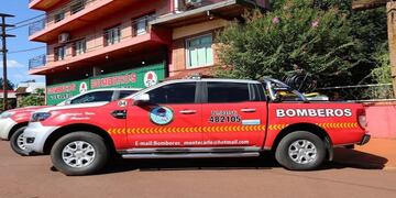 El gobierno de la provincia entregó equipamiento a Bomberos de Misiones.