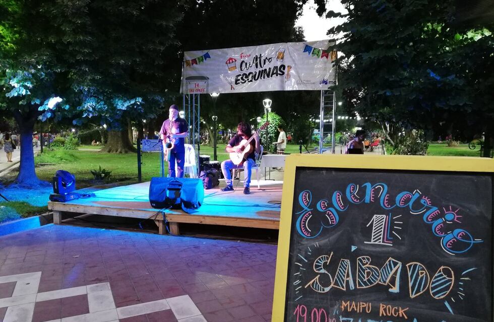 Vuelve la Feria de Cuatro Esquinas a la Plaza de Maipú