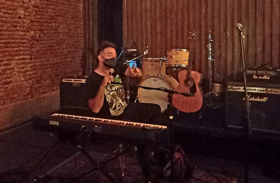 Juanjo Ceccón compartió escenario con el maestro Miguel Zavaleta de Sueter