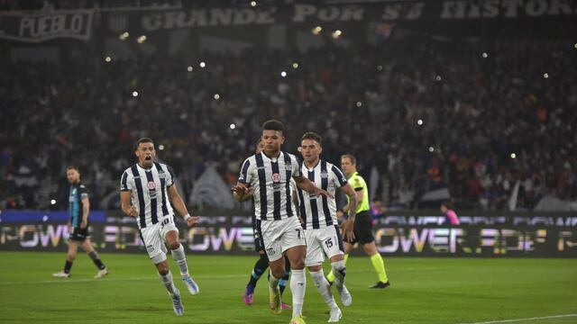 El festejo de Diego Valoyes para que Talleres le empate a Racing en el Kempes por la Liga Profesional (Facundo Luque / La Voz).