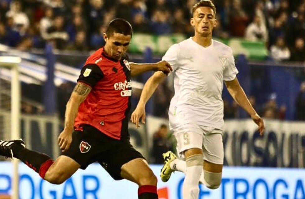 Newell’s se debilitó sobre el final y cayó ante Vélez por 1 a 0 en el Fortín
