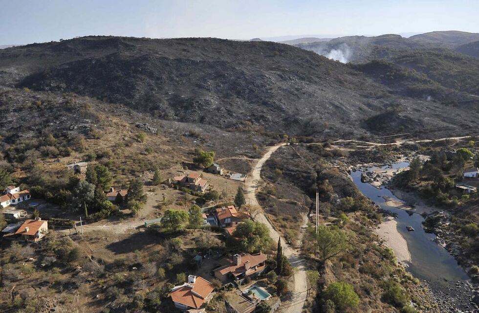 Allanamiento en Cuesta Blanca: Seis detenidos por presunta venta ilegal de terrenos