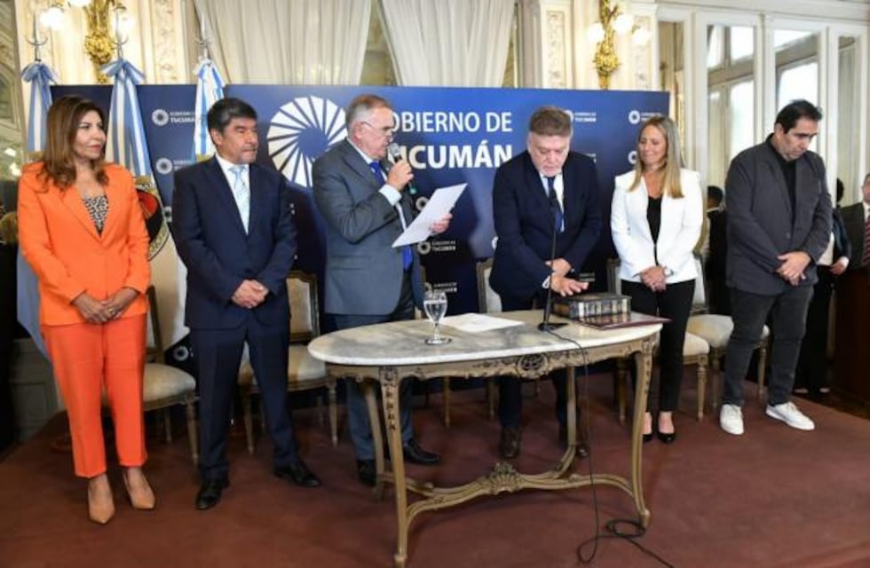 Domingo Amaya e Inés Frías Silva juraron como presidente y vice del Ente de Turismo