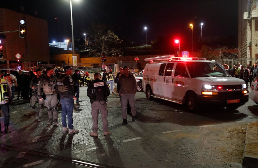 Detuvieron a 42 personas por el ataque terrorista a la sinagoga de Jerusalén, en donde murieron siete personas