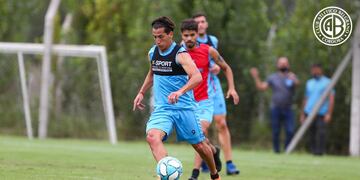 Tomás Asprea, el volante llegado de Ferro, tiene una molestia y será evaluado este sábado.