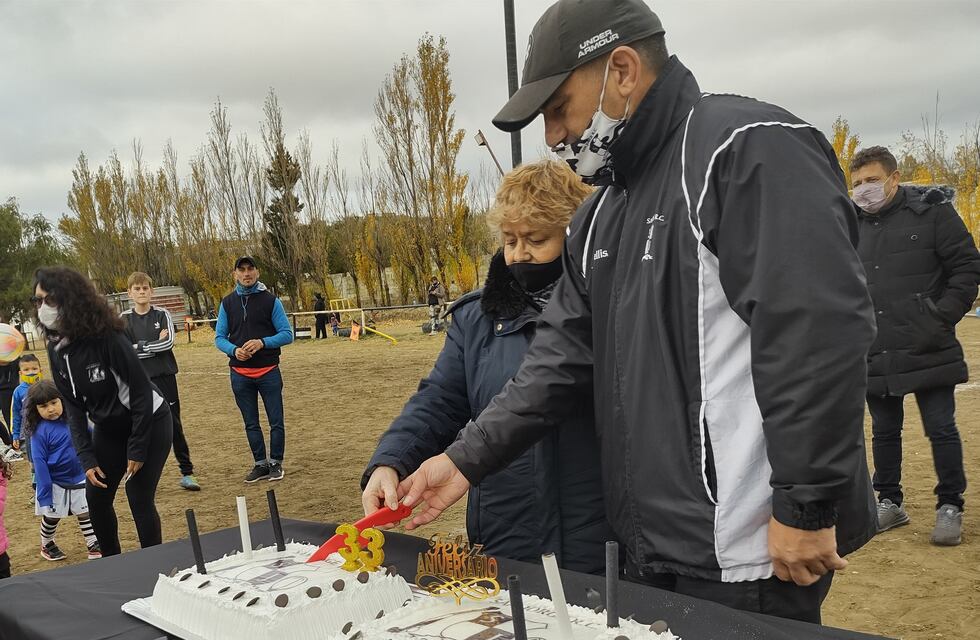 El Club de rugby y hockey San Jorge celebró su 33° Aniversario