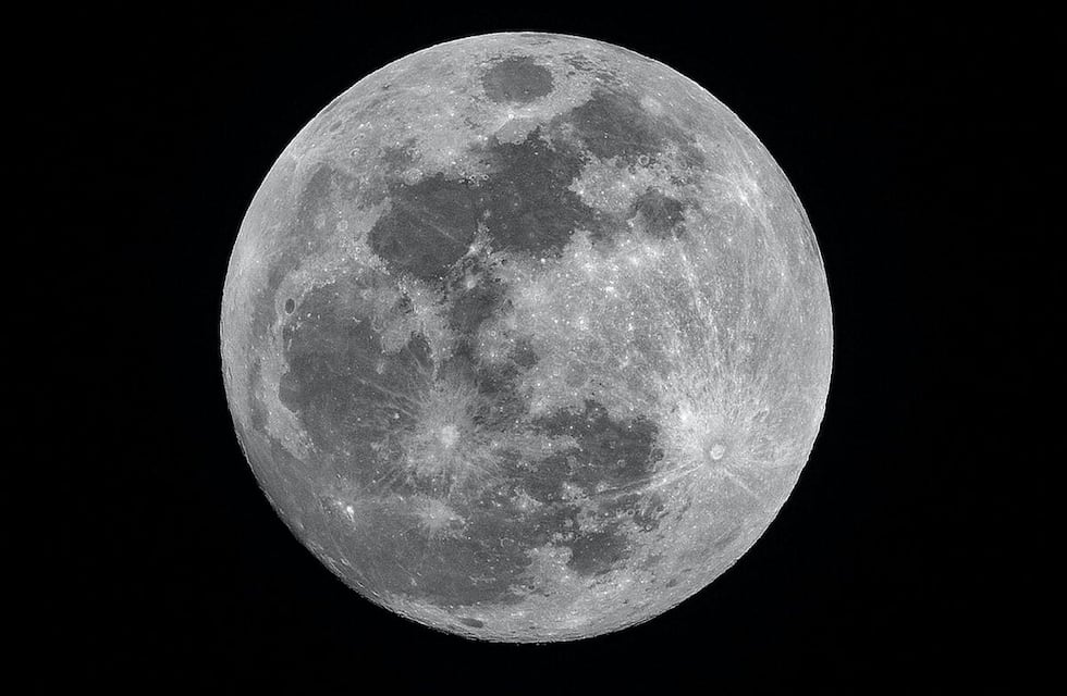 El poder de la luna: cómo aprovechar la energía y qué rituales hacer en cada fase lunar