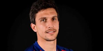 Refuerzo y baja en el “Decano”