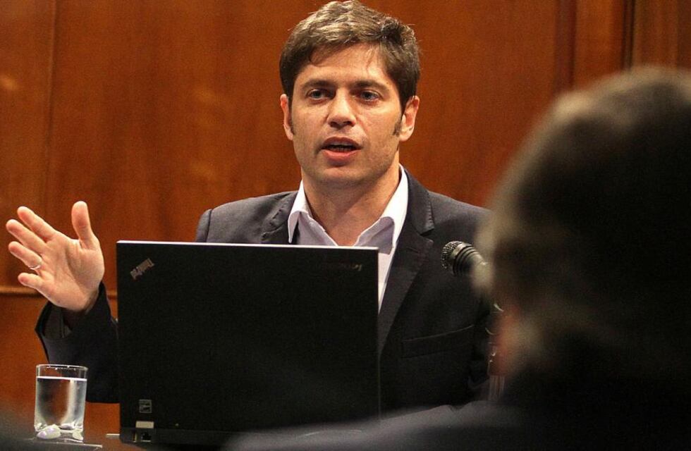 Axel Kicillof no descartó más restricciones y apuntó a la oposición: “Relatan el partido siempre para el lado del virus”