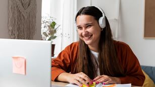 Google ofrece clases gratis de Inglés para argentinos: cómo acceder.
