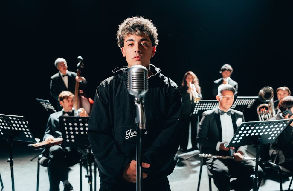 Trueno sinfónico: de qué trata este ambicioso proyecto donde mezcla rap con música clásica